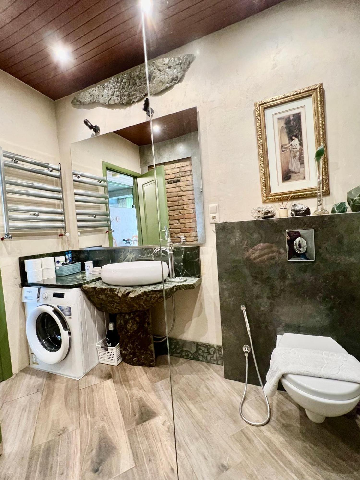 T2&T3 Apartments Levanto Tbilisi Luaran gambar