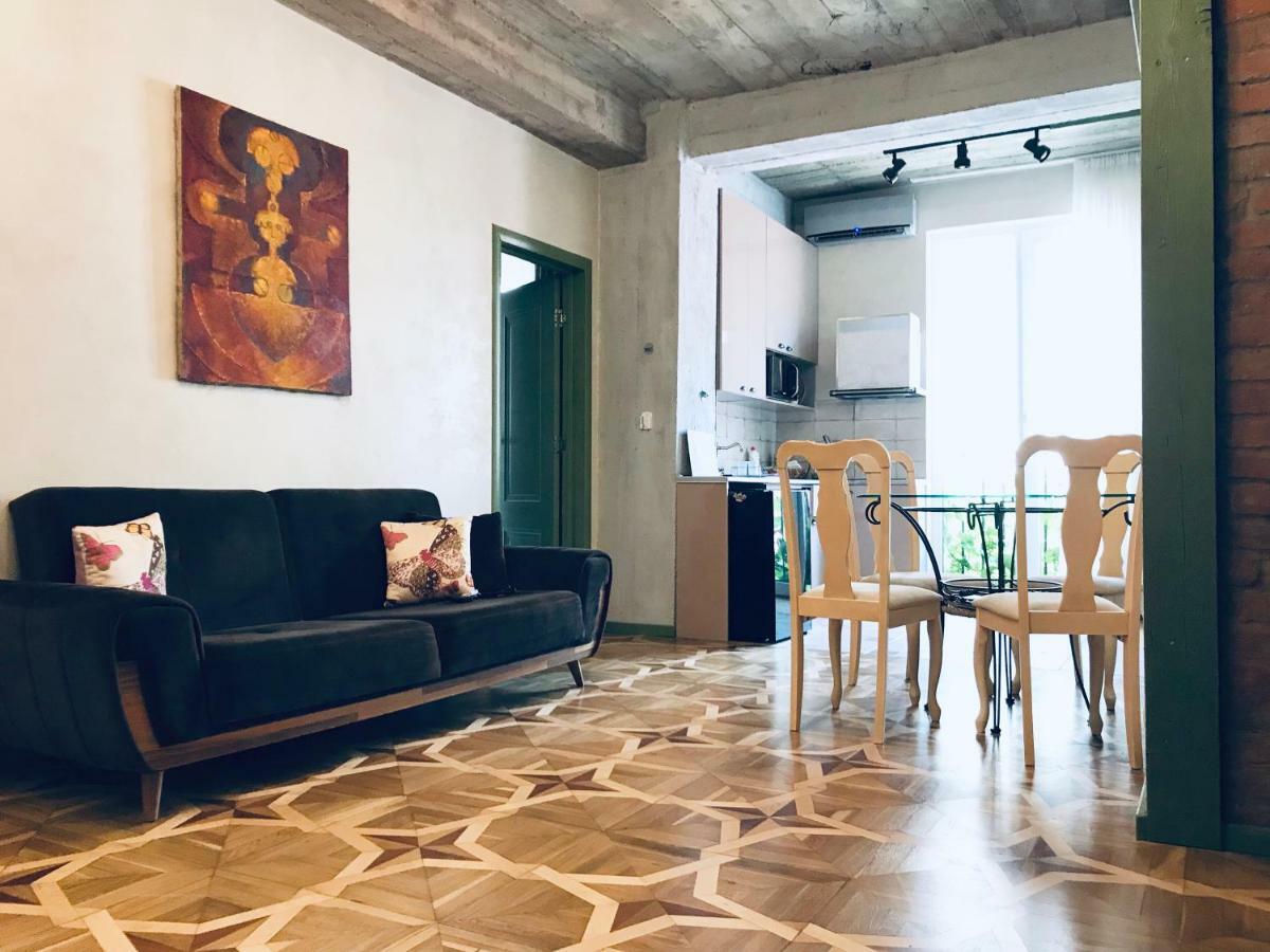 T2&T3 Apartments Levanto Tbilisi Luaran gambar